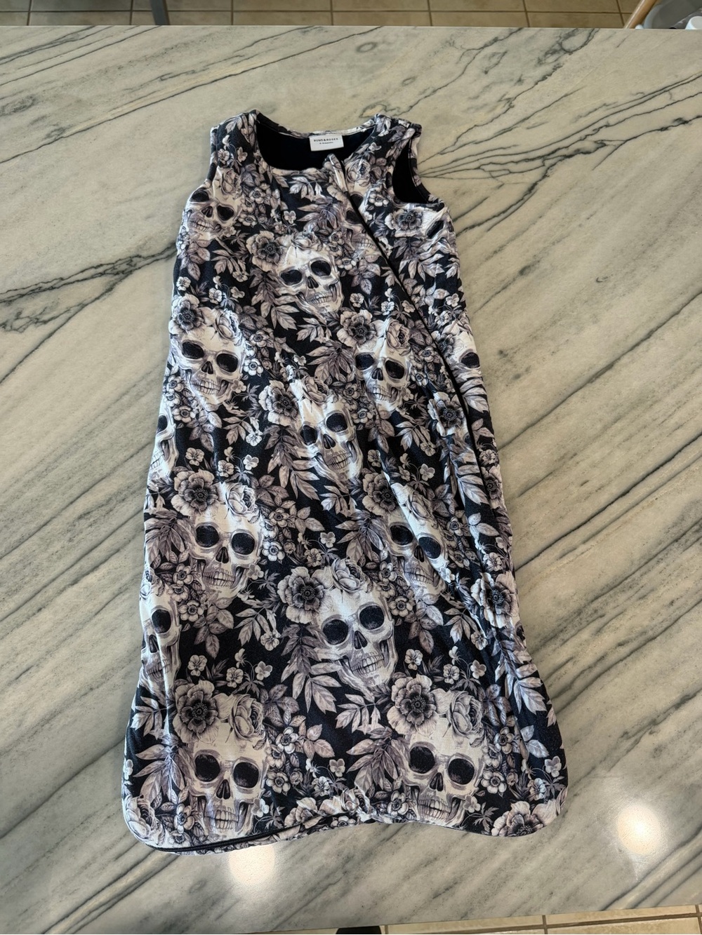 Bums & Roses sleepsack 0-6mths